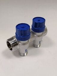 Коллектор регулируемый FAR 1"ВН на 2 отвода М24х19, FK 3913 C102