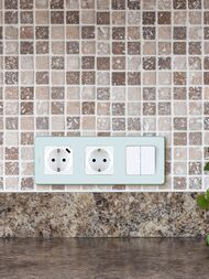  LEGRAND INSPIRIA     16   IP20  673730