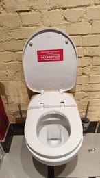 Уценка! Унитаз подвесной Villeroy & Boch Subway 2.0 (370х560х365) с крышкой-биде, безободковый