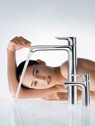Смеситель Hansgrohe Metris 31285000 для умывальника с гигиеническим душем (комплект) — изображение 2