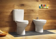 Roca VICTORIA Унитаз компакт (370х665х780) с косым выпуском белый 34239U000+34139Z000+ZRU8013900
