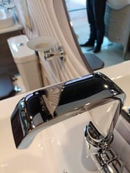 Уценка! Смеситель Vitra Suit U для раковины однорычажный, излив 215 мм, энергосберегающий A42469EXP - уценка. — изображение 6