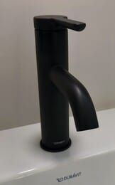 Уценка! Смеситель Duravit C.1 для раковины однозахватный, без д/к, черный C11020002046 - уценка. — изображение 3