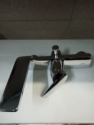 Уценка! Смеситель Zeegres Z.Monza 41002001 для ванны/душа, настенный, однозахватный, излив 186мм - уценка. — изображение 4