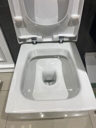 Уценка! Унитаз подвесной Jacob Delafon TERRACE (550х380х410) сиденье с микролифтом, цвет: белый