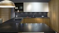 Керамогранитная плитка LAMINAM Calce Nero (1000х3000х3,5) бетон, черная LAMF006379 (кв.м.)