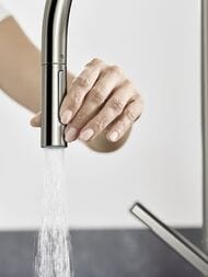 Смеситель Hansgrohe Talis M54 для кухни 210 вытяжной душ, поворотный излив 2jet sBox сталь 72801800 — изображение 3
