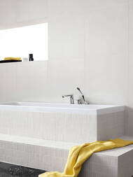Смеситель Hansgrohe Metris 31190000 на борт ванны, 3 отверстия, с ручным душем, внешняя часть, хром