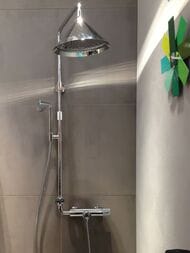 Душевая система Axor Front Showerpipe 26020000 термостат, верхний и ручной душ, штанга, шланг 1,6м — изображение 3