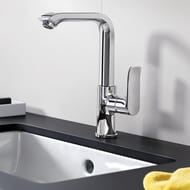 Смеситель Hansgrohe Metris 31081000 для умывальника с высоким поворотным изливом