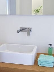 Смеситель Hansgrohe Metris 31251000 LowFlow на раковину, встраиваемый, на 2секции, излив 165мм, хро — изображение 2