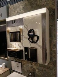 Уценка! Компелкт мебели Duravit D-Neo: зеркальный шкаф, тумба с раковиной, смеситель - уценка. — изображение 2