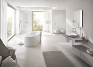 Смеситель Grohe Essence 23491001 для ванны, напольный, однорычажный, поворотный излив