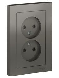 ������� Systeme Electric ATLASDESIGN ������� ��� ������. �� �������� 16� � ����� ����� ATN000922