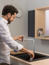 Смеситель Hansgrohe Metris Select M71 для кухни 200 мм вытяжной поворотный излив хром 73818000 — изображение 2