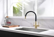 Смеситель для кухни Lemark COMFORT LM3075B гибкий излив, канал для питьевой воды, черный/бронза