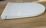 Уценка! Cиденье тонкое Vitra 364х455  дюропласт, мягкое закрытие 110-003-019