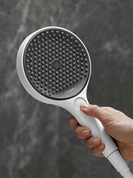 Душевой набор Hansgrohe Rainfinity (ручной душ 130 3jet, держатель, шланг 125 см) белый мат 26852700 — изображение 3