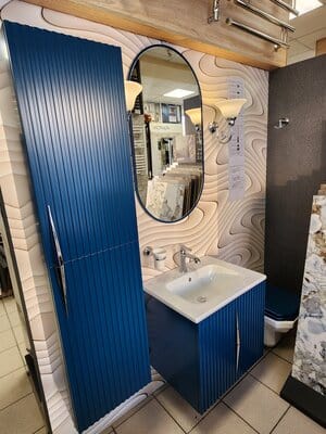 Уценка! Комплект мебели Caprigo Novara 60 тумба с раковиной подвесная, пенал, зеркало, темно-синий