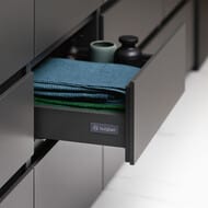 ����� Burgbad Lin20 600�870�487 ���������, 3 �����, �����-����� ������� USIV060F5381