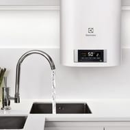 Водонагреватель накопительный Electrolux EWH 30 Formax DL настенный 30л (545х350х344) 220В, 2 кВт