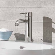 Смеситель Grohe Essence 23590001 для умывальника, однорычажный, S-Size
