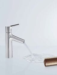 Смеситель Hansgrohe Talis S 72021000 для раковины, однорычажный, без сливного гарнитура, хром — изображение 2