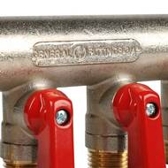Коллектор STOUT с шаровыми кранами 3/4", 4 отвода 1/2" (красные ручки) SMB 6200 341204