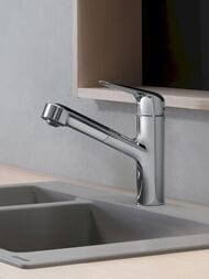 Смеситель Hansgrohe Focus M42 для кухни 150 мм вытяжной поворотный излив сталь 71814800 — изображение 5