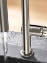 Смеситель Hansgrohe Talis M54 для кухни 210 вытяжной душ, поворотный излив 1jet sBox сталь 72803800 — изображение 3