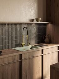 Смеситель для мойки Omoikiri Kanto-PVD-LG светлое золото/гибкий шланг, кран для питьевой воды 4994014