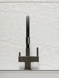 Смеситель SANCOS Arno SC4005GG  для кухни с гибким изливом, каналом для фильтра, вороненая сталь