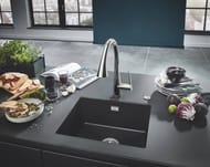 Смеситель Grohe Zedra 32294002 для кухни, выдвижной поворотный излив, хром