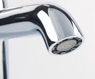 Смеситель Grohe Essence 23590001 для умывальника, однорычажный, S-Size