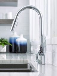 Смеситель Hansgrohe Focus M41 для кухни 240 мм вытяжной поворотный излив хром 31815000 — изображение 3