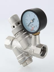 �������� �������� VALTEC 1/2" � �������� � ����������. VT.082.N.04