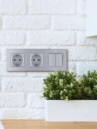  LEGRAND INSPIRIA 3   673952