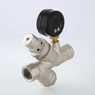 Подпиточный клапан VALTEC с фильтром и манометром 1/2", VT.515.N.04