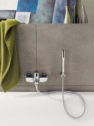 Смеситель Grohe EuroSmart Cosmopolitan 32832000 для ванны/душа однорычажный, с душевым гарнитуром — изображение 2
