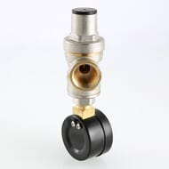 Редуктор давления VALTEC 1/2" поршневой с манометром 0,5-5,5 бар VT.088.N.0455