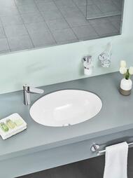 Смеситель Grohe BauEdge 23758000 для умывальника однорычажный, M-Size,сливной гарнитур, хром