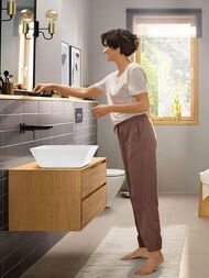 Смеситель для раковины Hansgrohe Rebris E 72568670 однозахватный, настенный, матовый черный — изображение 3