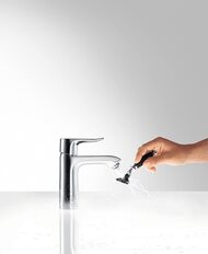 Смеситель Hansgrohe Metris 31204000 LowFlow для умывальника с фиксированным изливом