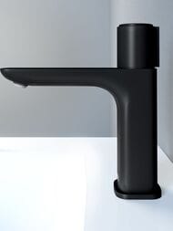 Смеситель Iddis SLIDE Push Control с кнопочным управлением, черный SLIBLBTi01