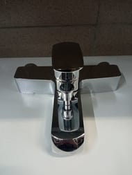 Уценка! Смеситель Zeegres Z.Rill 47002001 для ванны/душа, настенный, однозахватный, излив 199мм - уценка. — изображение 3