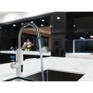 Водонагреватель проточный Electrolux TAPTRONIC White с функцией смесителя