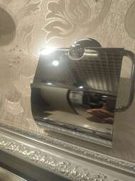 Уценка! Hansgrohe Logis Держатель для туалетной бумаги 40523000 с крышкой