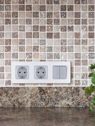  LEGRAND INSPIRIA   16   673722