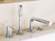 Смеситель Grohe Essence 19578001 для ванны на 4 отверстия, фиксированный, однорычажный