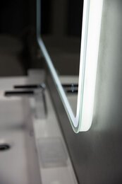 Зеркало BelBagno (600x30x800) подсветка, сенсорный выключатель,подогрев SPC-MAR-600-800-LED-TCH-WARM